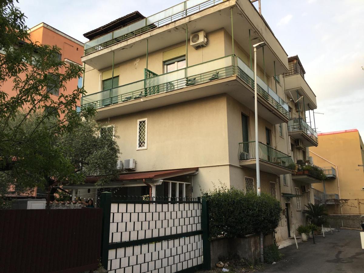 Sunny Rome Attico Con Jacuzzi, Terrazzo E Fibra Apartamento Exterior foto